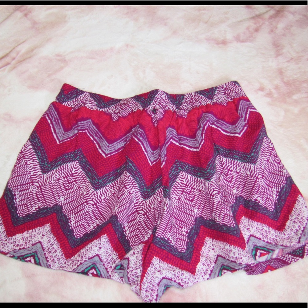 Colorful print shorts